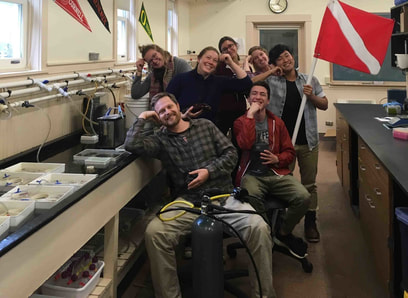 Group photo of 2016 Coastal Trophic Ecology Lab